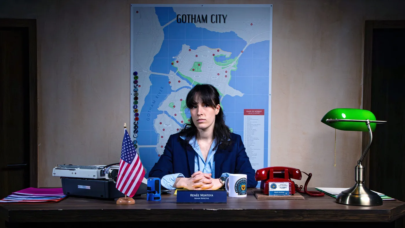 Detective office set with a large Gotham City map and Renee Montoya nameplate